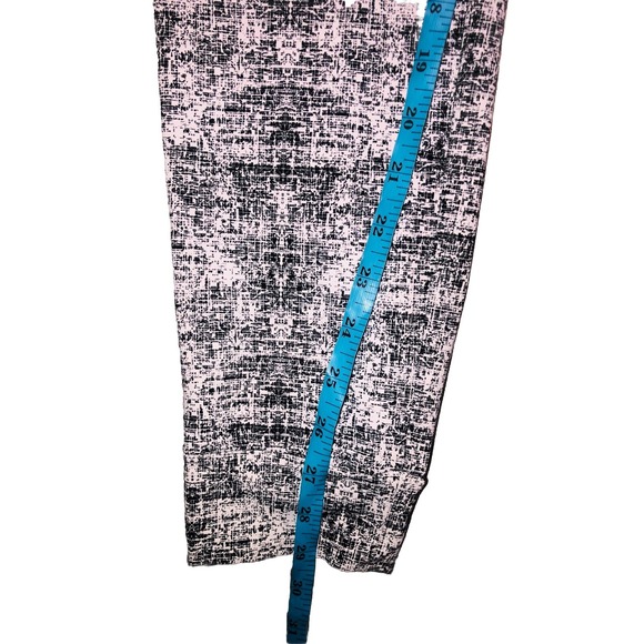 Buff Bunny Joggers Women's L White Black Print‎ Tapered Stretch Lightweight - Picture 8 of 9